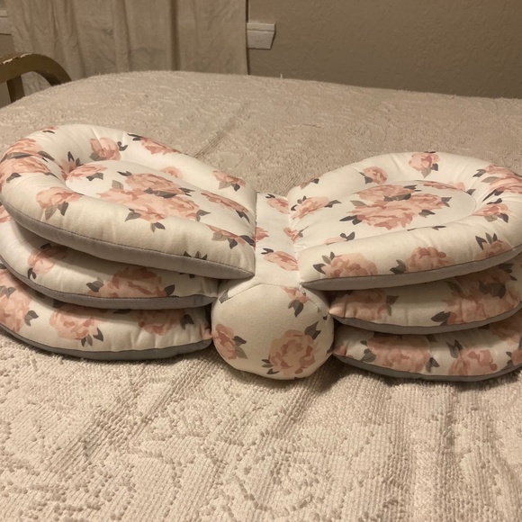 Nursing elevated pillow - Picture 1 of 5